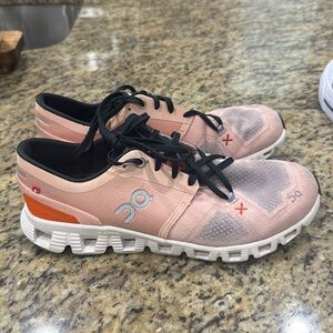 OnCloud running X Tec shoes